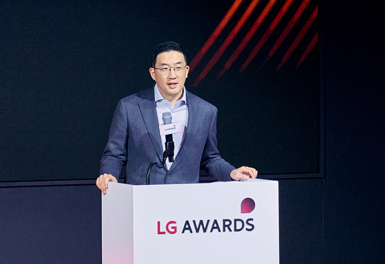 LG Group Chairman Koo Kwang-mo gives a speech at the  2025 LG Awards at the LG Academy in Icheon, Gyeonggi, on April 9. [YONHAP] 