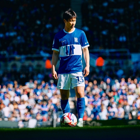 Birmingham City midfielder Paik Seung-ho looks on during a League One match against Barnsley at St. Andrew's in England in a photo shared on Birmingham's X account on April 5. [SCREEN CAPTURE]