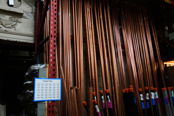 Copper piping is presented for sale at employee-owned Clark Devon Hardware in Chicago on April 2. [AP/YONHAP]