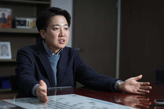 Lee Jun-seok, Reform Party presidential candidate, in an interview with the JoongAng Ilbo on April 16 [JOONGANG ILBO]