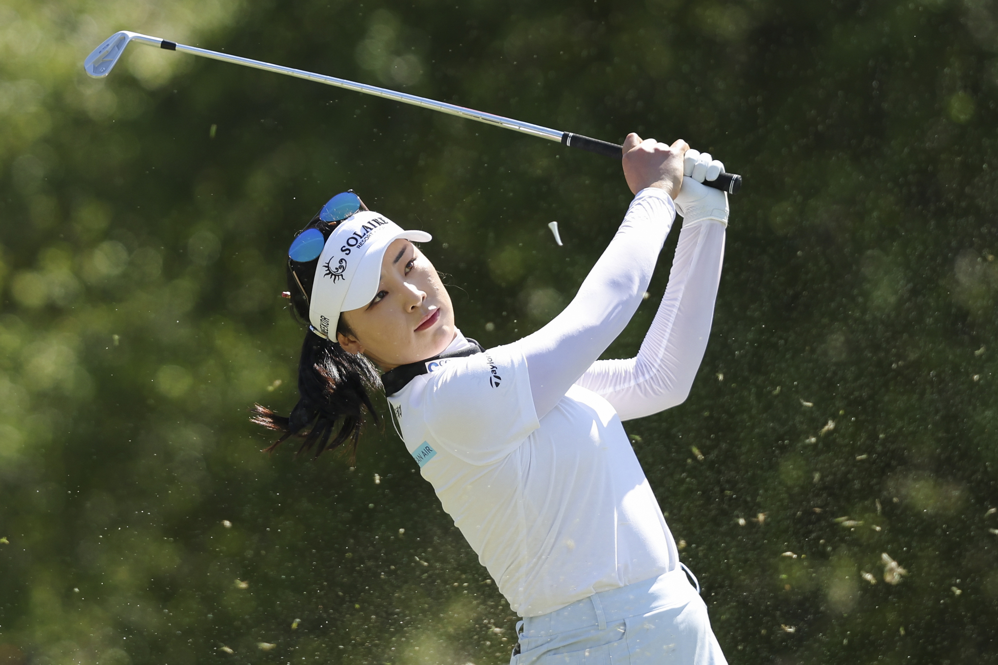 Yoon Ina hits a shot during the final round of the JM Eagle LA Championship at El Caballero Country Club in Los Angeles on April 20. [AP/YONHAP] 