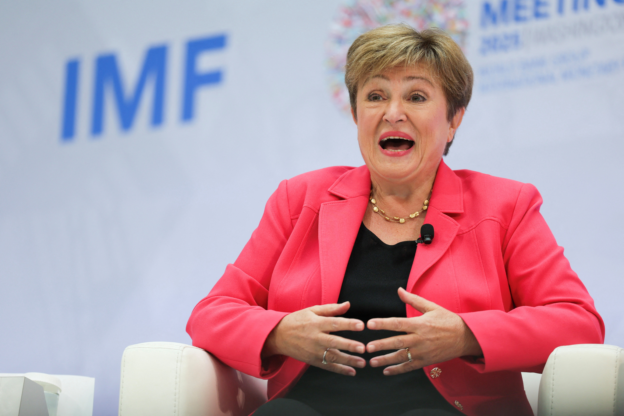 International Monetary Fund (IMF) Managing Director Kristalina Georgieva speaks ahead of the IMF/World Bank Spring Meetings at the IMF headquarters in Washington on April 17. [YONHAP/REUTERS]