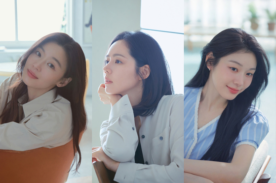 Samsung Electronics' ″AI Home Appliance Troika″ advertisement campaign begins on April 27 featuring actors (from left) Jun Ji-hyun, Han Ga-in and former figure skater Yuna Kim. [SAMSUNG ELECTRONICS]