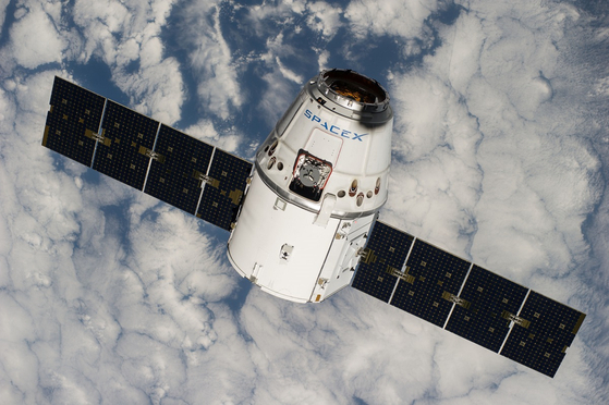 Space X's Starlink satellite [JOONGANG ILBO]