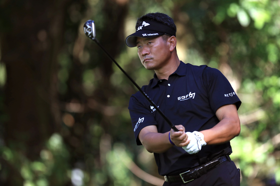 PALM HARBOR, FL - MARCH 09: K.J. Choi hits off the third tee during the first round of the Valspar Championship at Innisbrook Resort Copperhead Course in Palm Harbor, Florida on March 9, 2017.  [GETTY IMAGES]