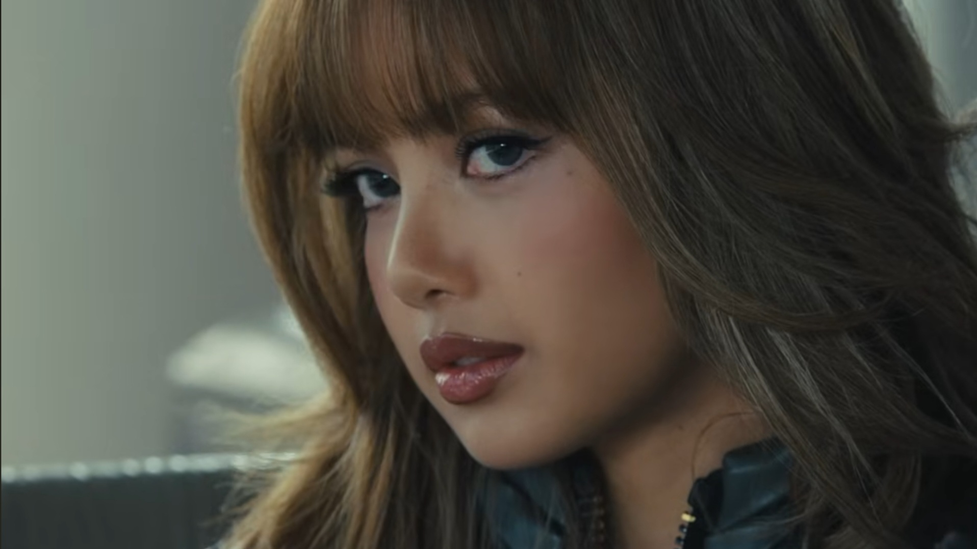 Lisa in the music video for ″Priceless,″ a collaboration between the Blackpink singer and Maroon 5, released on May 2 [INTERSCOPE RECORDS/SCREEN CAPTURE]