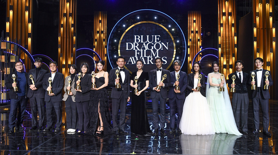 Recipients of the 45th Blue Dragon Film Awards pose for a photo following the award ceremony held in western Seoul on Nov. 29, 2024. [SPORTS CHOSUN]