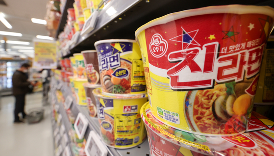 Otoki ramyeon products are displayed at a large supermarket in Seoul on March 24. [NEWS1]