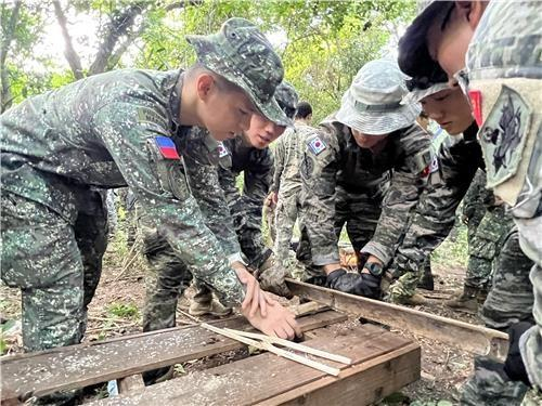 Korean soldiers participate in an annual multilateral exercise in the Philippines in 2024. [MARINE CORPS]