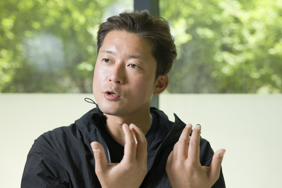 Former MBC anchor Kim Dae-ho, who recently went freelance and appeared in the JTBC variety show ″hrlksim,″ speaks during an interview with the JoongAng Ilbo on May 8. [JOONGANG ILBO]