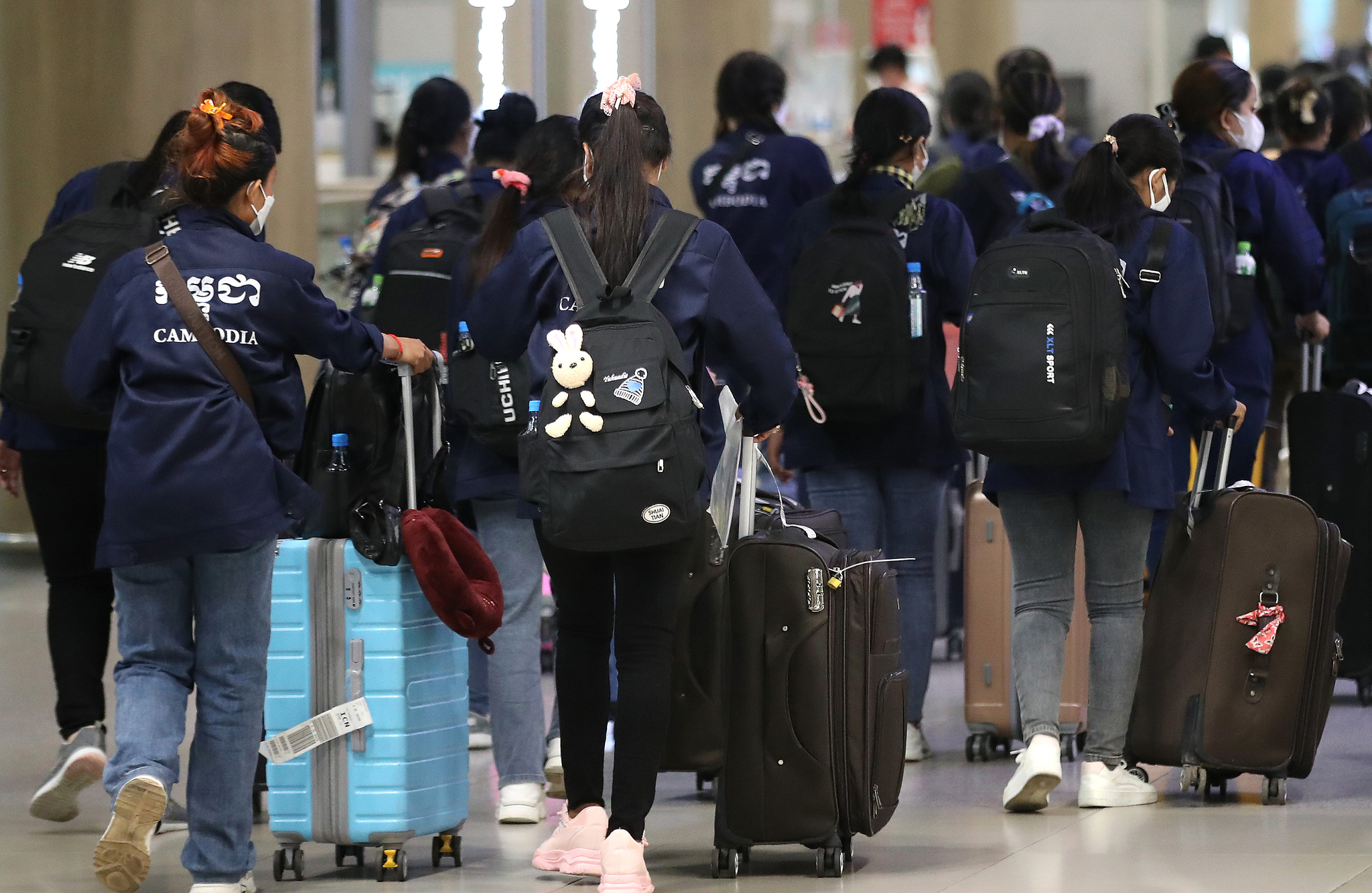 Foreign workers arrive Korea at the Incheon International Airport in July 2022. [NEWS1]