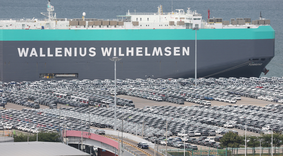 Export vehicles are parked at the car-only pier at Pyeongtaek Port in Pyeongtaek, Gyeonggi, on May 20. [NEWS1]