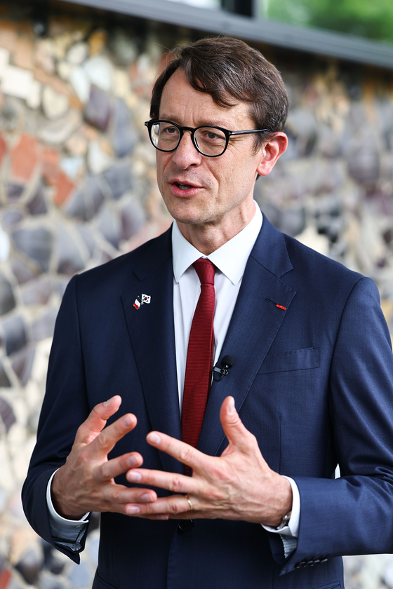 Ambassador of France to Korea Philippe Bertoux speaks to the JoongAng Ilbo after an awards ceremony at the French Embassy in Seodaemun District, western Seoul on May 15. [JOONGANG ILBO]