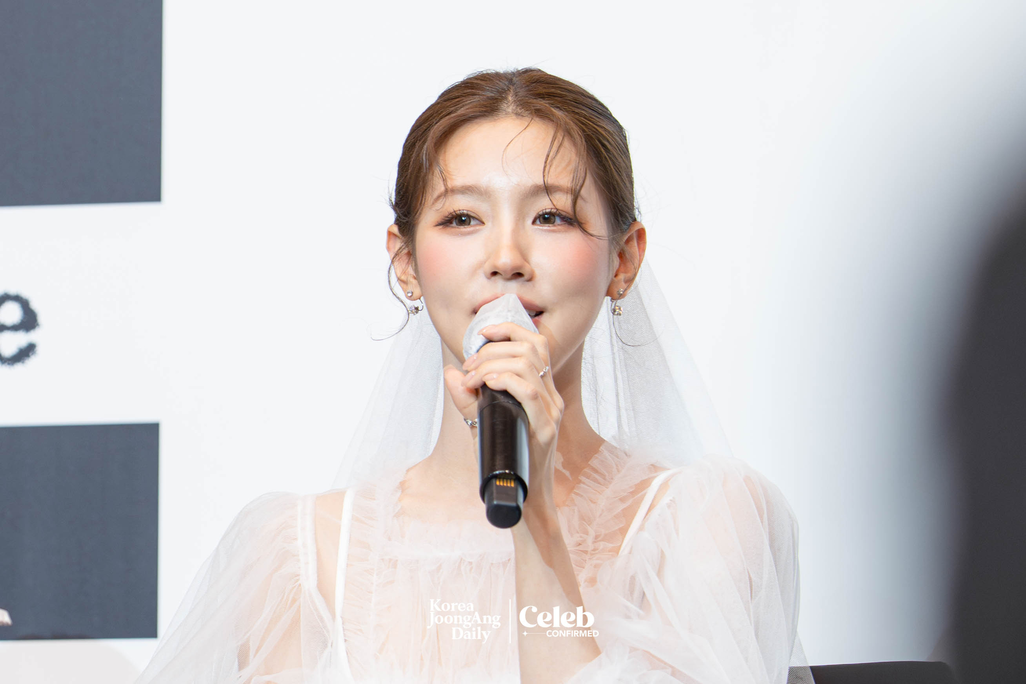 i-dle's Miyeon during a press conference at the Josun Palace hotel in southern Seoul for the release of its eighth EP, “We are," on May 19. [DANIELA GONZALEZ PEREZ]