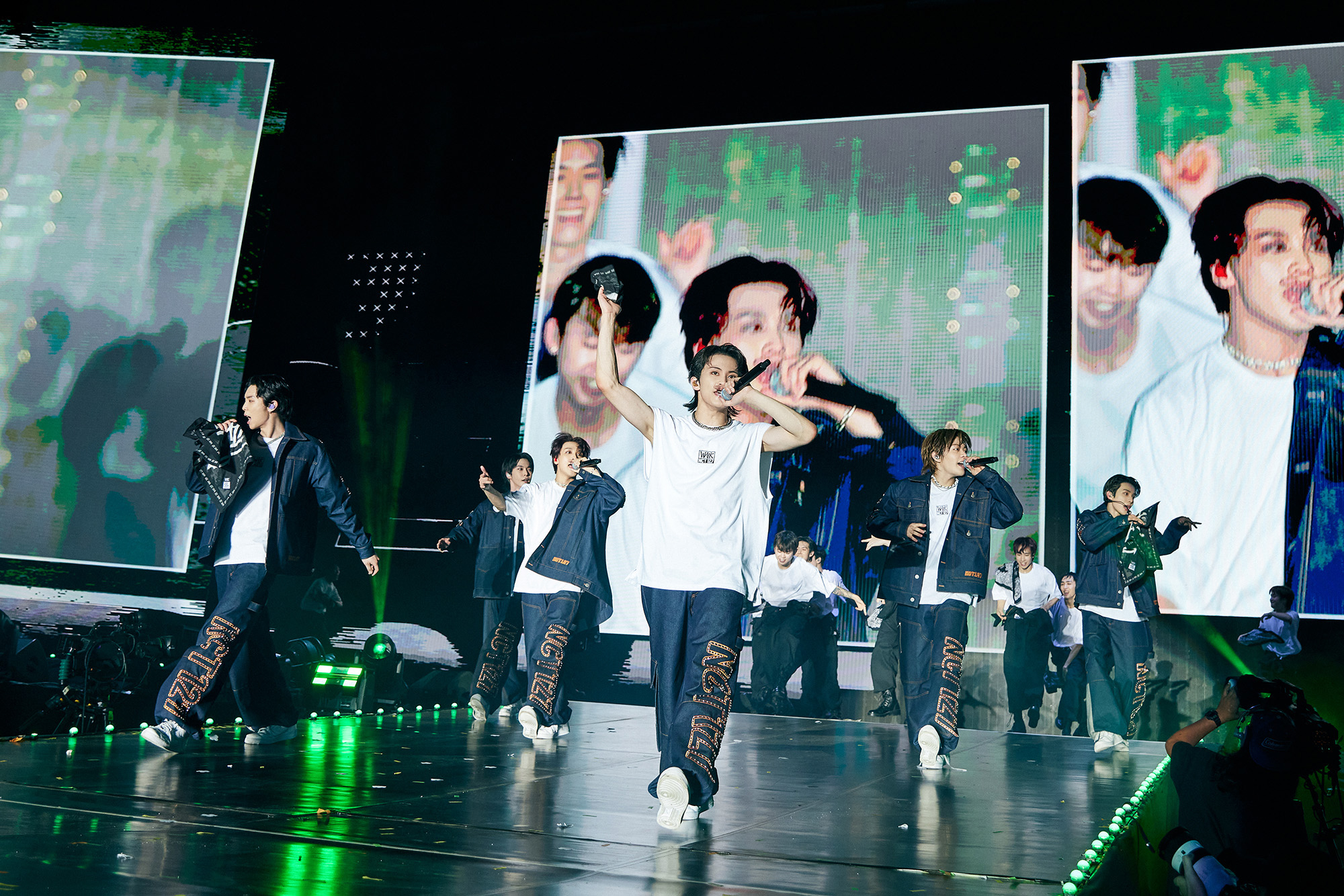 NCT performs during its “Neo City - The Momentum″ world tour [SM ENTERTAINMENT]