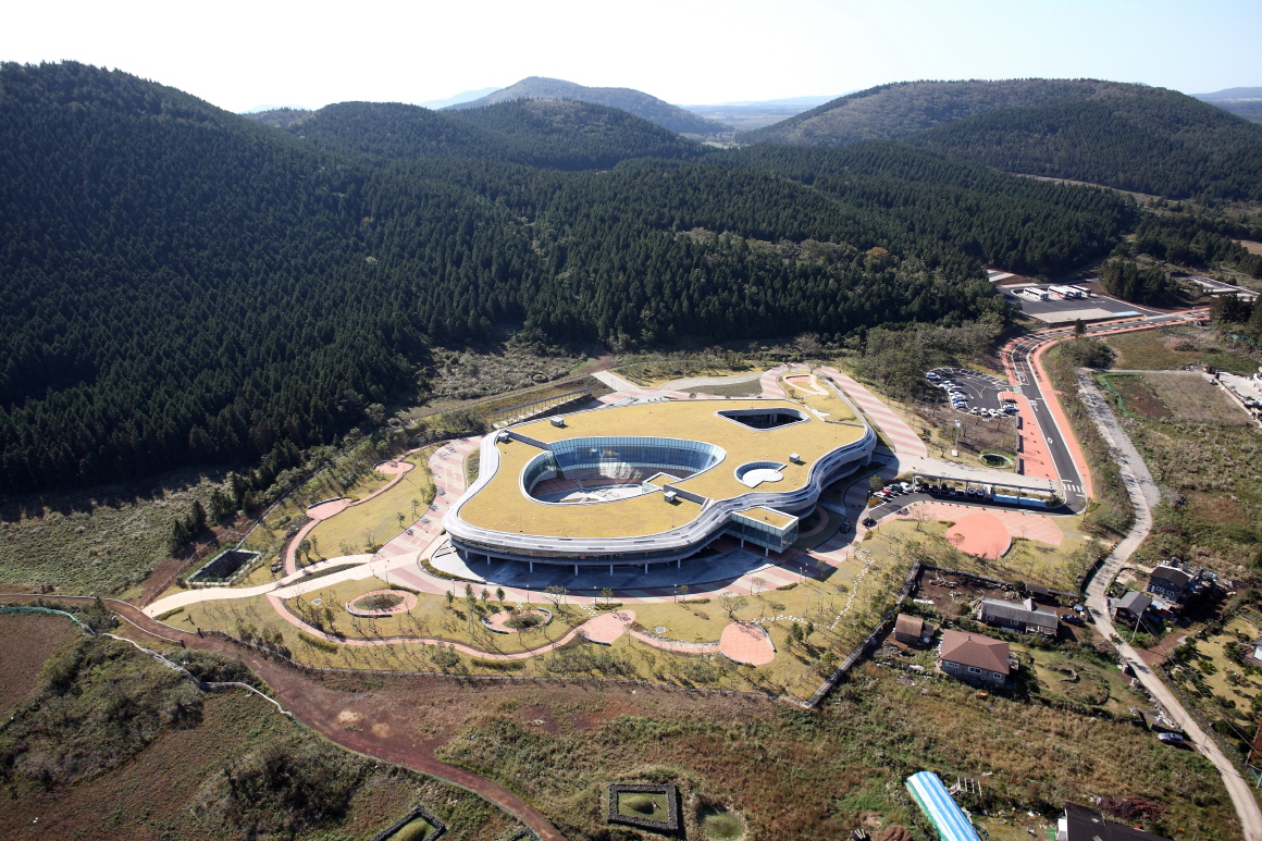 Jeju World Natural Heritage Center in Jeju City [JEJU WORLD NATURAL HERITAGE CENTER]