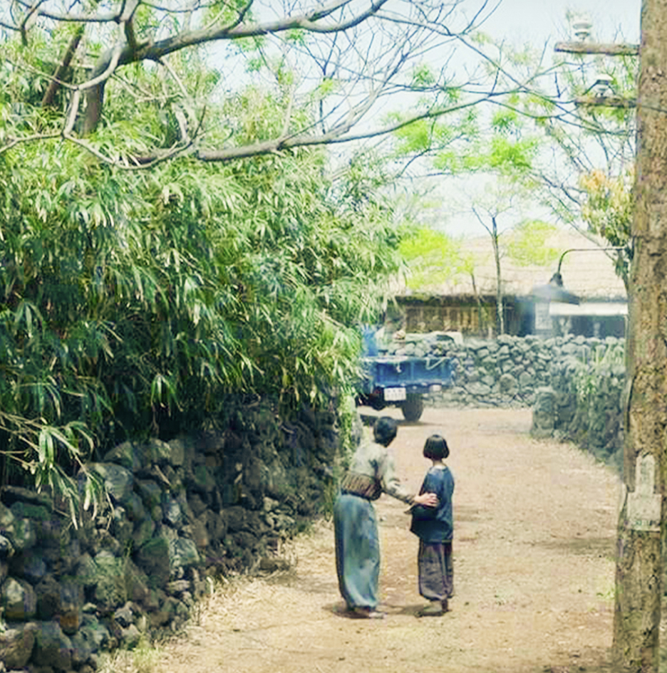 A scene from the Netflix series ″When Life Gives You Tangerines″ episode 10, which was shot in Jeju Stone Park [NETFLIX]