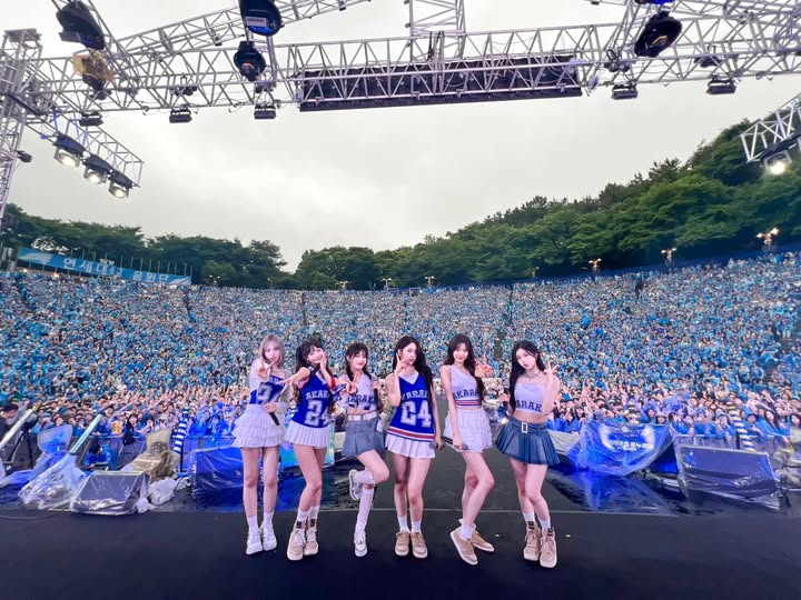 Girl group IVE at Yonsei University's Akaraka festival on May 25, 2024 [SCREEN CAPTURE]