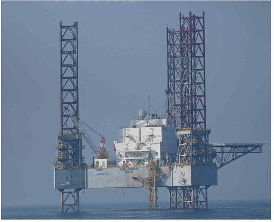 An oil rig-style structure unilaterally installed by China in the Yellow Sea [YONHAP]