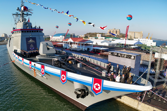 The North’s ruling party newspaper, the Rodong Sinmun, reported that “a grand launching ceremony for a newly built destroyer" was held at the Nampo Shipyard on May 25. [NEWS1]