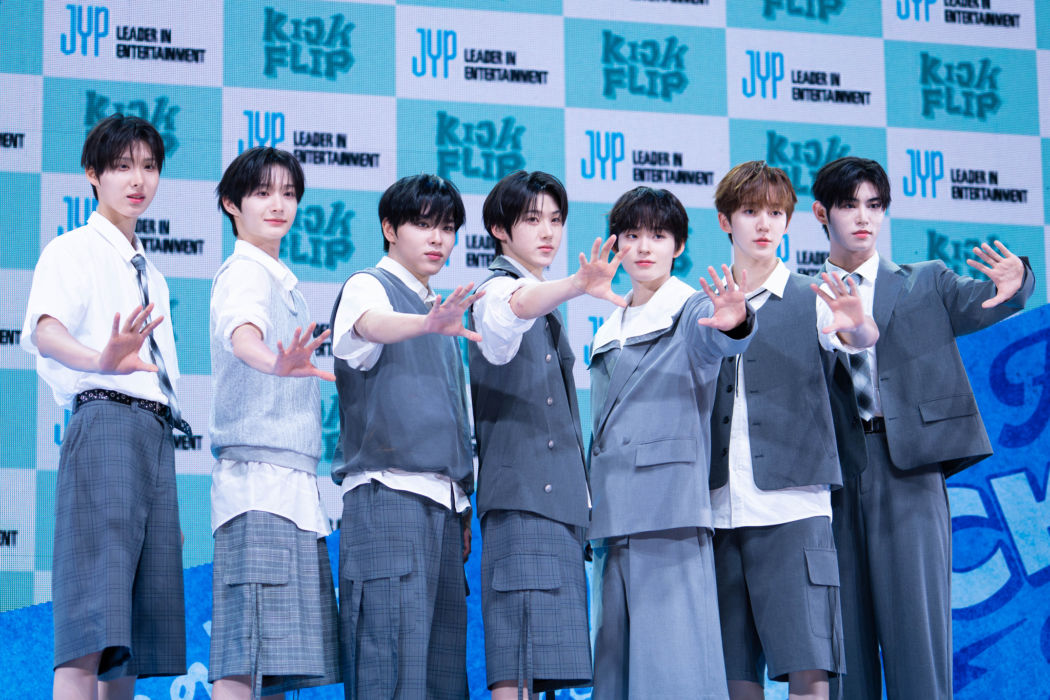 Boy band KickFlip poses for photos during a showcase held on May 26 at Yes24 Live Hall in eastern Seoul for the release of its second EP “Kick Out, Flip Now!” [DANIELA GONZALEZ PEREZ]