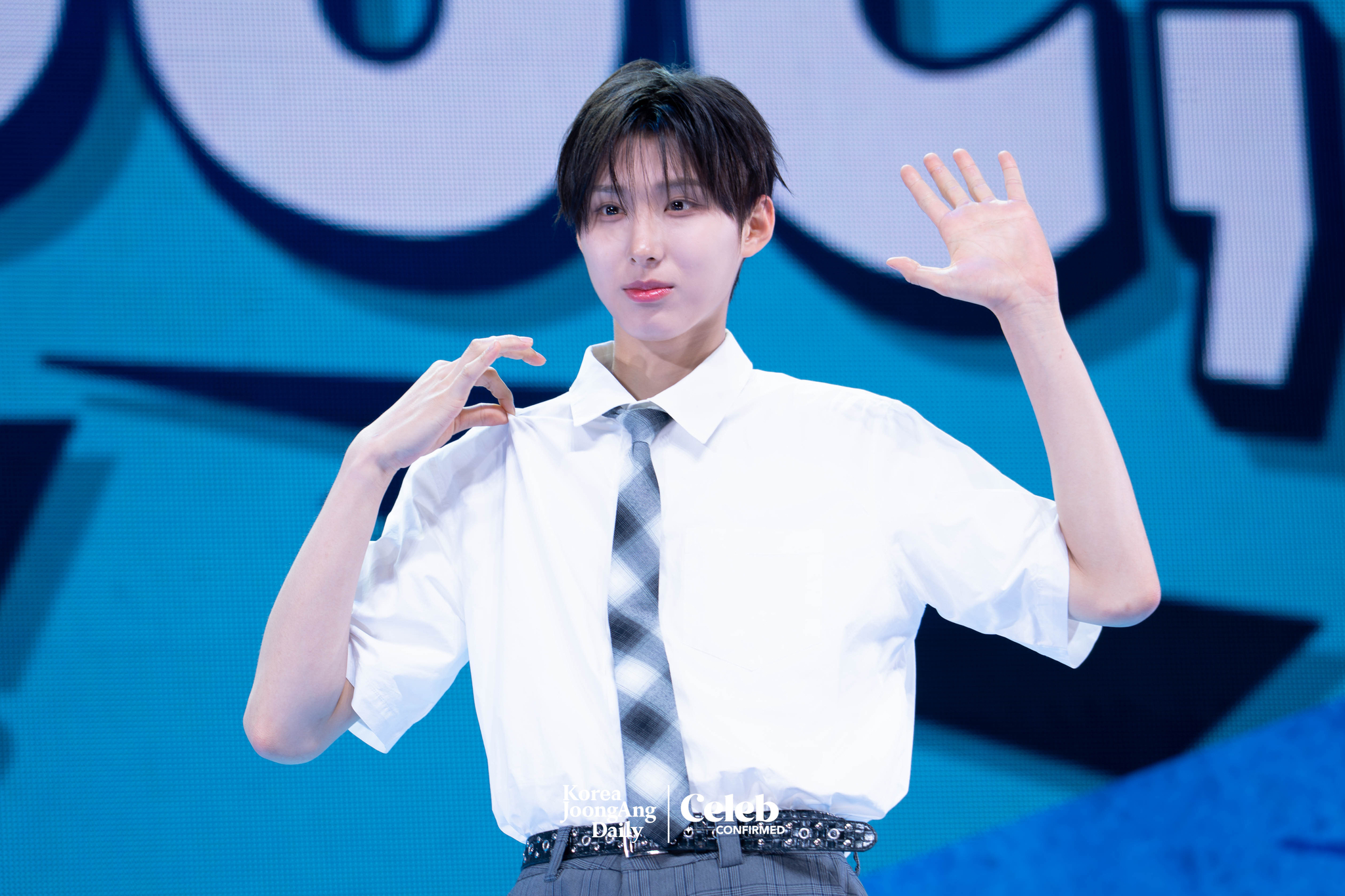 KickFlip’s Juwang poses for photos during a showcase for the release of its second EP, “Kick Out, Flip Now!” at Yes24 Live Hall in eastern Seoul on May 26. [DANIELA GONZALEZ PEREZ]