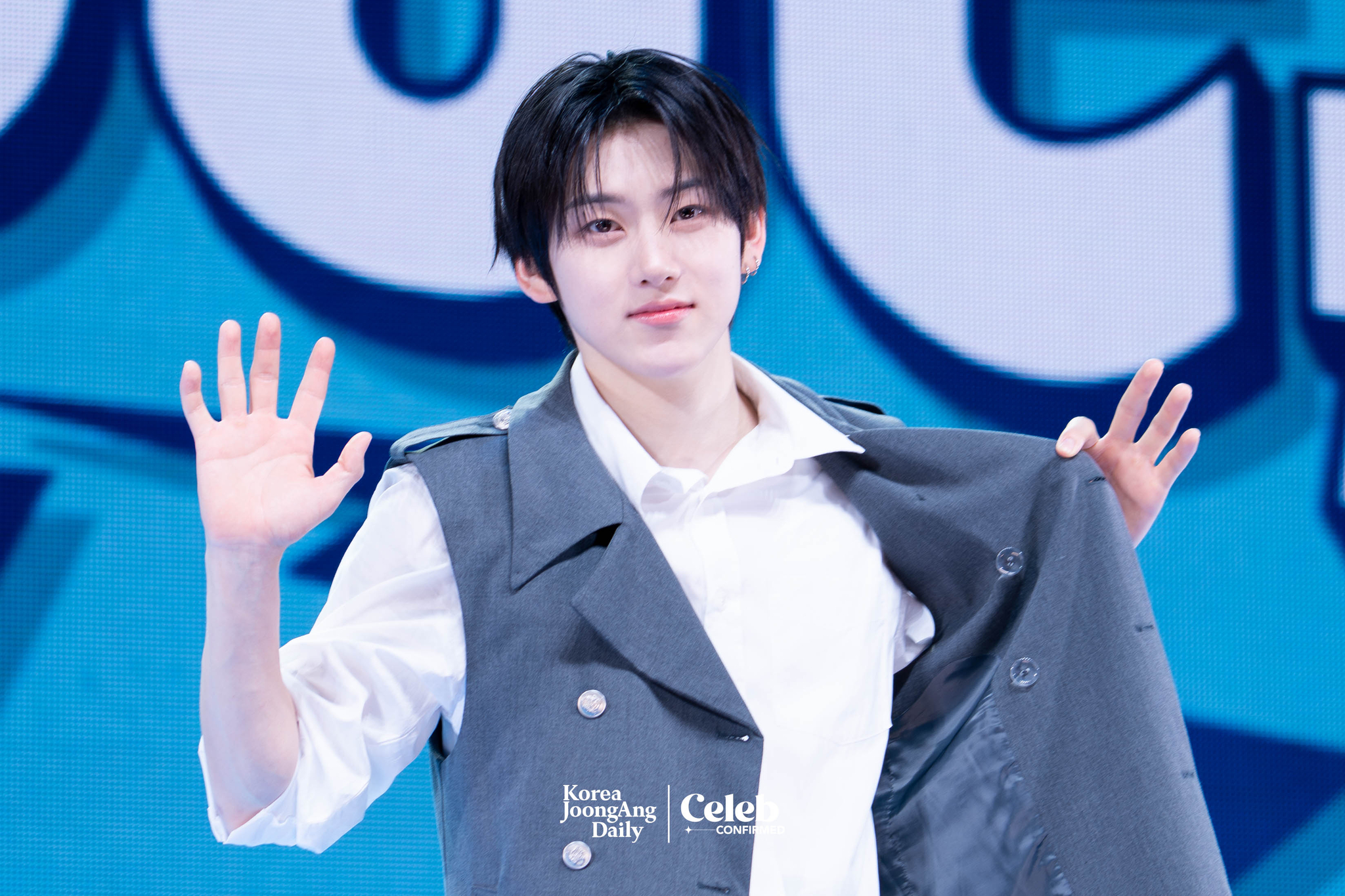 KickFlip’s Kyehoon poses for photos during a showcase for the release of its second EP, “Kick Out, Flip Now!” at Yes24 Live Hall in eastern Seoul on May 26. [DANIELA GONZALEZ PEREZ]
