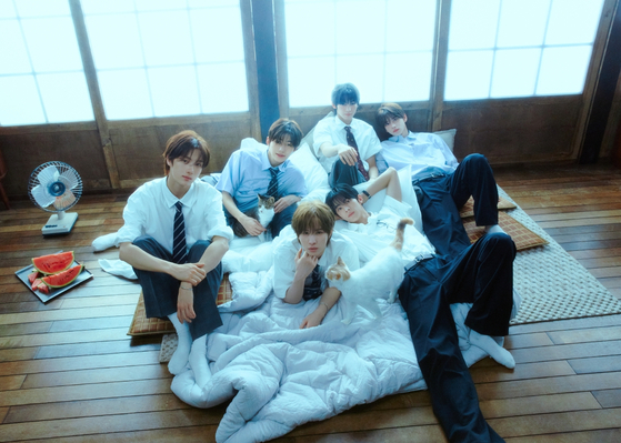 Boy band TWS [PLEDIS ENTERTAINMENT]