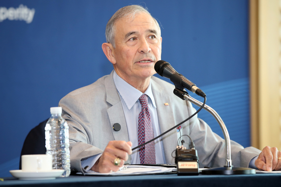 Harry Harris, former U.S. Ambassador to Korea, speaks during a press meeting held on the sidelines of the 20th Jeju Forum at the Jeju International Convention Center (ICC JEJU) on May 30. [NEWS1]