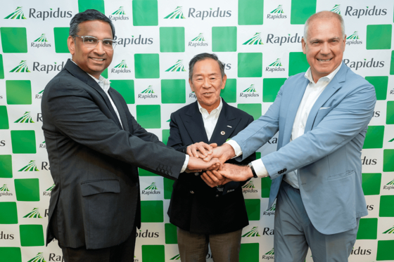 Atsuyoshi Koike, center, CEO of Rapidus, poses for a photo with Mukesh Khare, general manager of IBM Semiconductor division, left, and Henri Richard, general manager and president of Rapidus Design Solutions, during the launch of a new company in Silicon Valley in California aimed at securing U.S. clients in April 2024. [RAPIDUS]