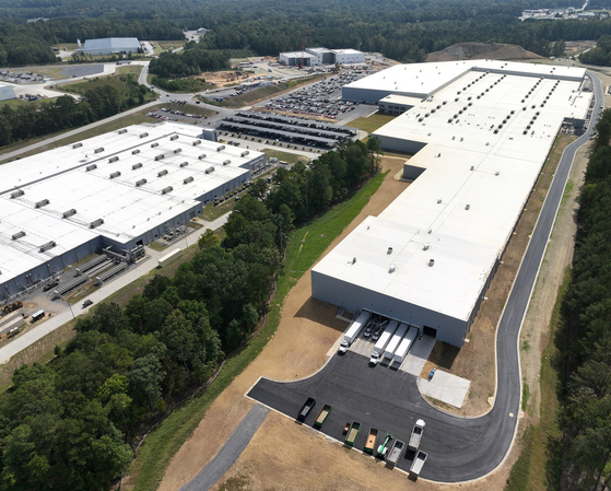 A Hanwha Solutions solar panel factory in Georgia, the United States [HANWHA SOLUTIONS]