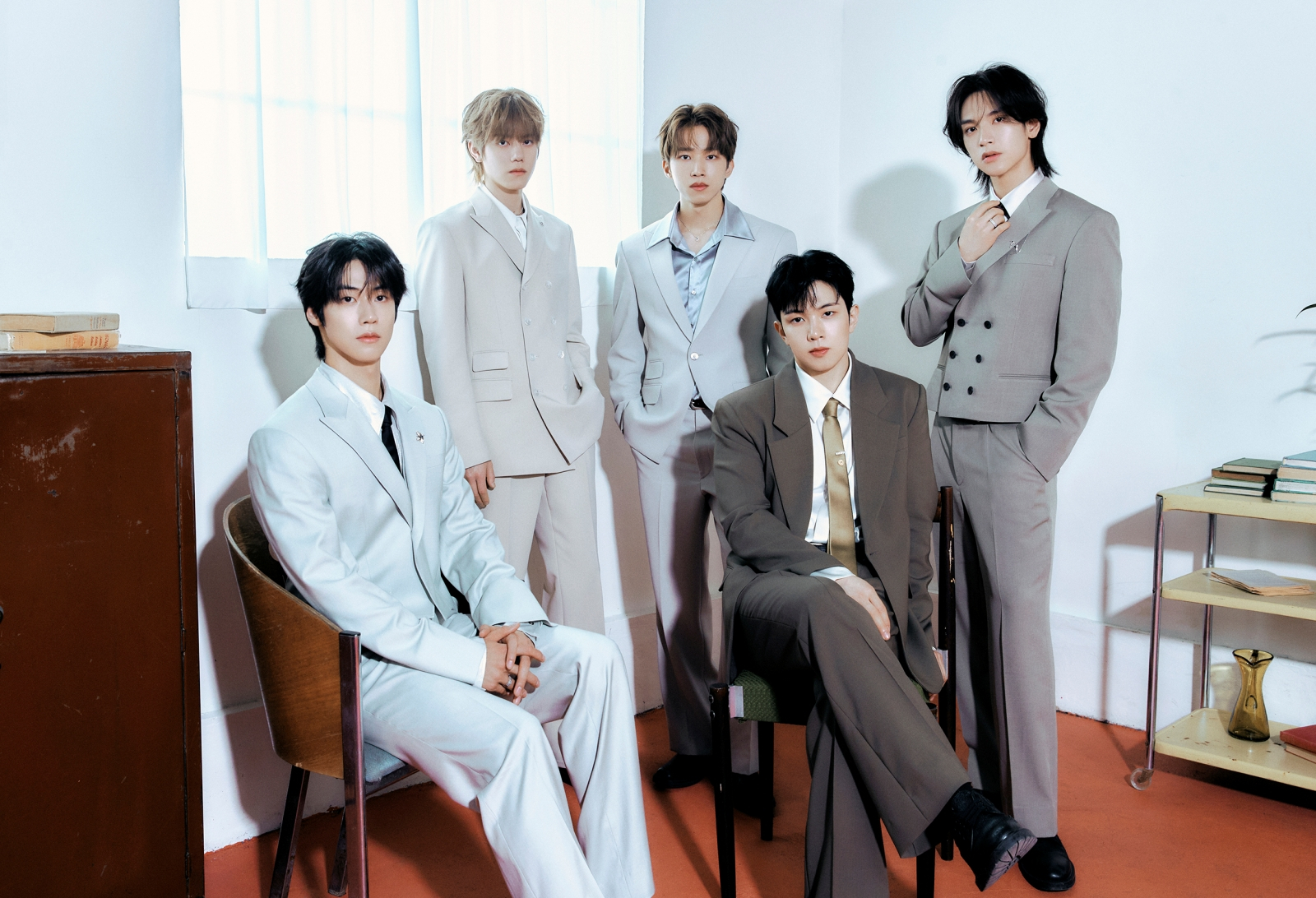 Poster for K-pop rock band N.Flying's second full-length album ″Everlasting,″ released on May 28 [FNC ENTERTAINMENT]