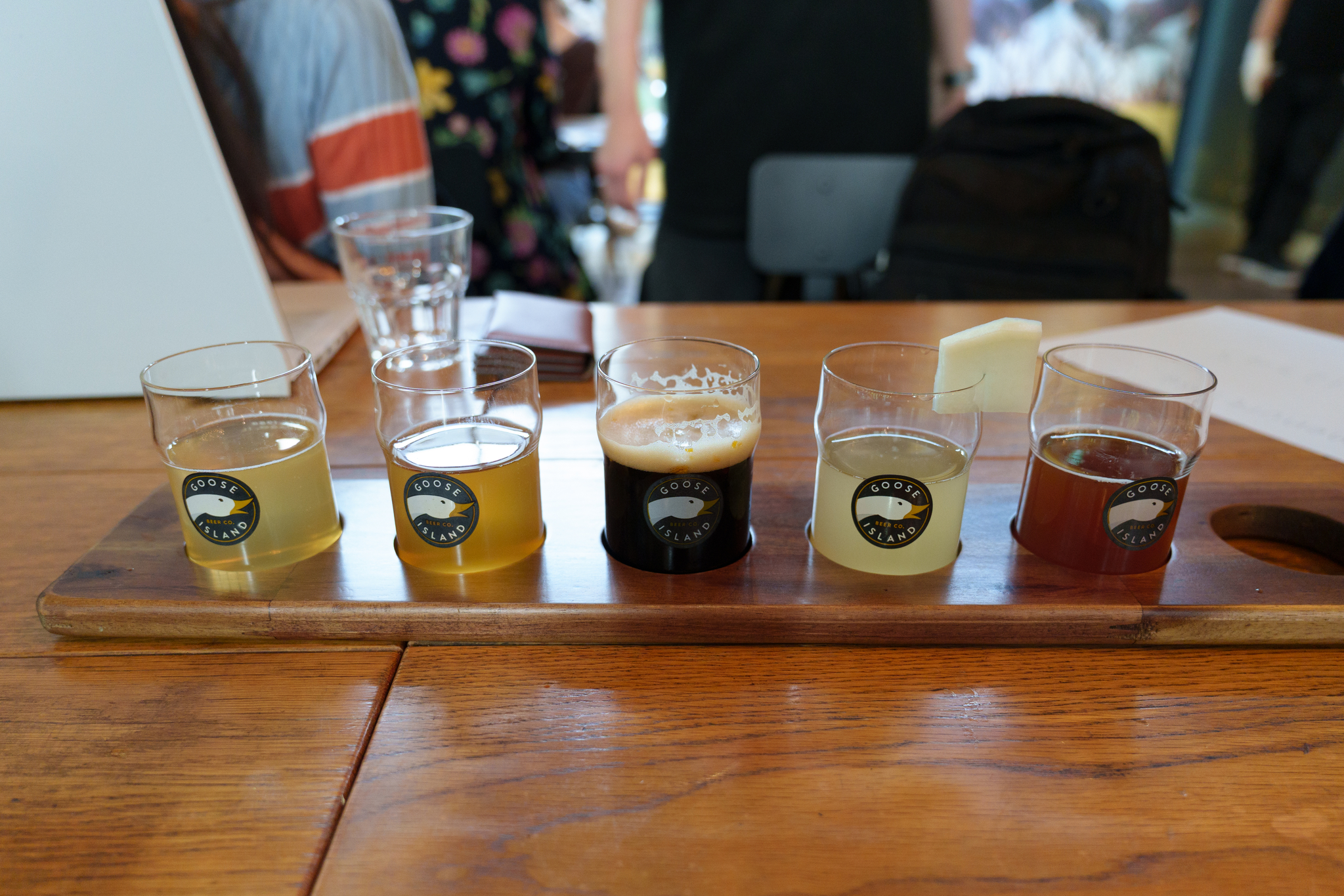 From left, Life is Bittersweet Sour, Funky Magic, Dark Dark Goose, Dongchimi Gose and Brown Ale beers are served at the Goose Island Brewhouse in Gangnam District, southern Seoul. [CHO YONG-JUN]