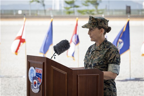 Maj. Gen. Valerie Jackson, the new commander of the U.S. Marine Corps Forces Korea, speaks in a change-of-command ceremony held at Camp Humphreys in Pyeongtaek, Gyeonggi, on June 5. [YONHAP]