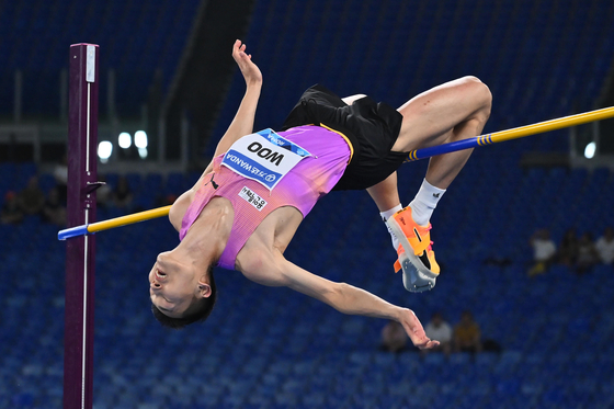 High jumper Woo Sang-hyeok competes in the men's high jump at the 2025 Diamond League at the Olympic Stadium in Rome on June 7. [EPA/YONHAP] 
