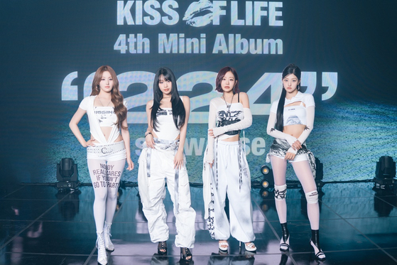 Girl group Kiss of Life poses for photos during a press showcase for the release of its fourth EP ″224″ held at the Yes24 Live Hall in eastern Seoul on June 9. [S2 ENTERTAINMENT]