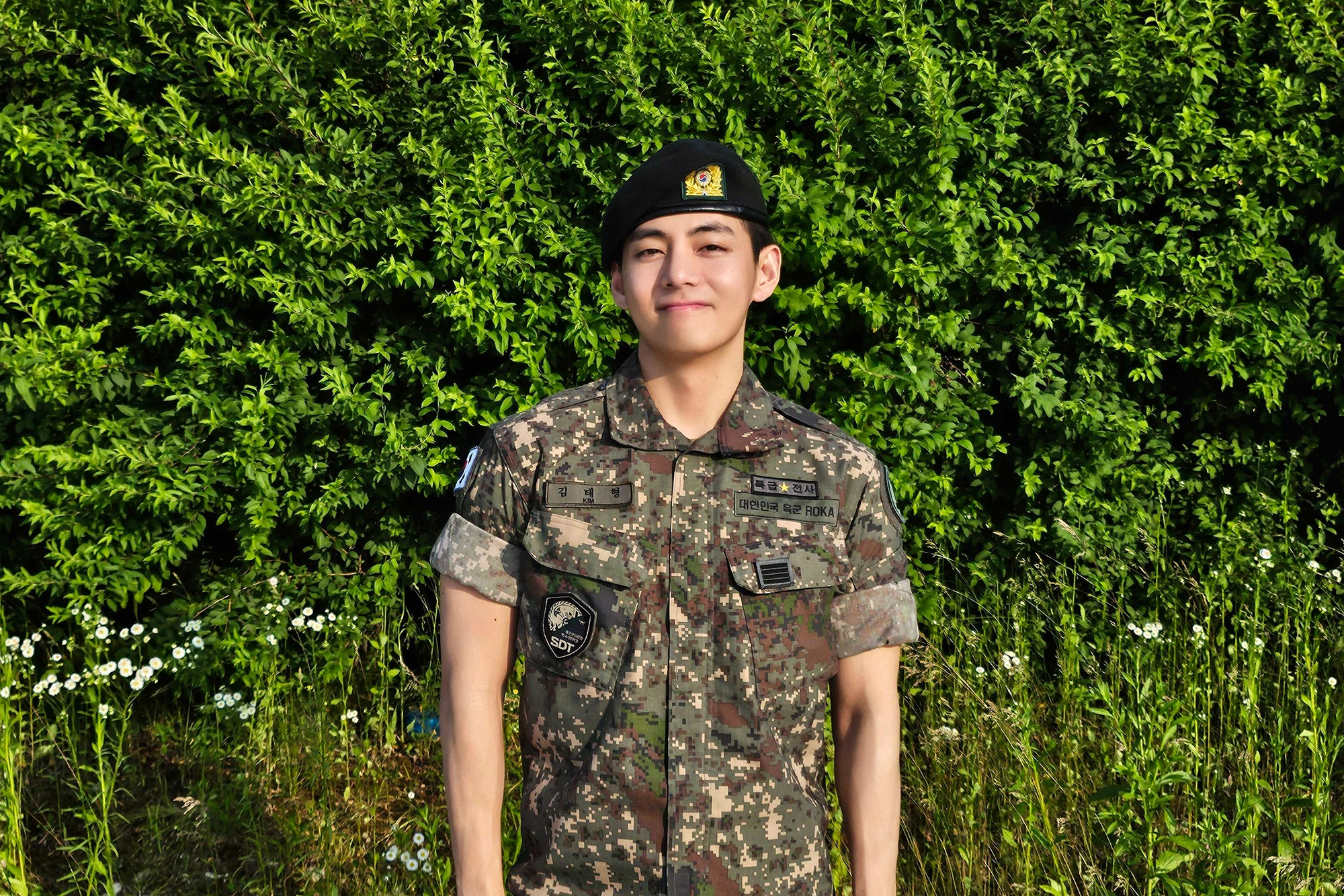 BTS's V has completed his mandatory military service as of June 10. [BIGHIT MUSIC]