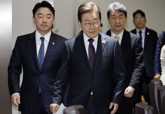 President Lee Jae-myung attends the Cabinet meeting at the presidential office in Yongsan, central Seoul, on June 10. [JOINT PRESS CORPS]