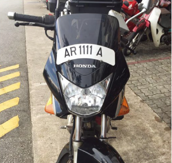 The front-side license sticker used by motorcyles in Singapore [SCREEN CAPTURE]