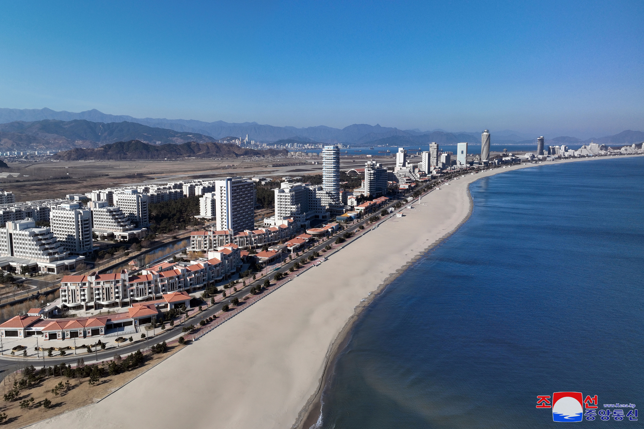 A picture of the Wonsan-Kalma coastal tourist zone facilities revealed by North Korea on Dec. 31, 2024 [KOREAN CENTRAL NEWS AGENCY/YONHAP]