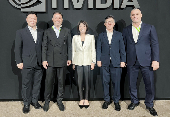 From left, Naver Labs CEO Seok Sang-ok, TAQA Morocco CEO and Chairman Abdelmajid Iraqui Houssaini, Naver Chief Strategy Officer Chae Sun-joo, Naver Cloud CEO Kim Yu-won and founder of Lloyd Group Khalid Arab pose for a photo at GTC Paris in Paris on June 12. [NAVER CLOUD]