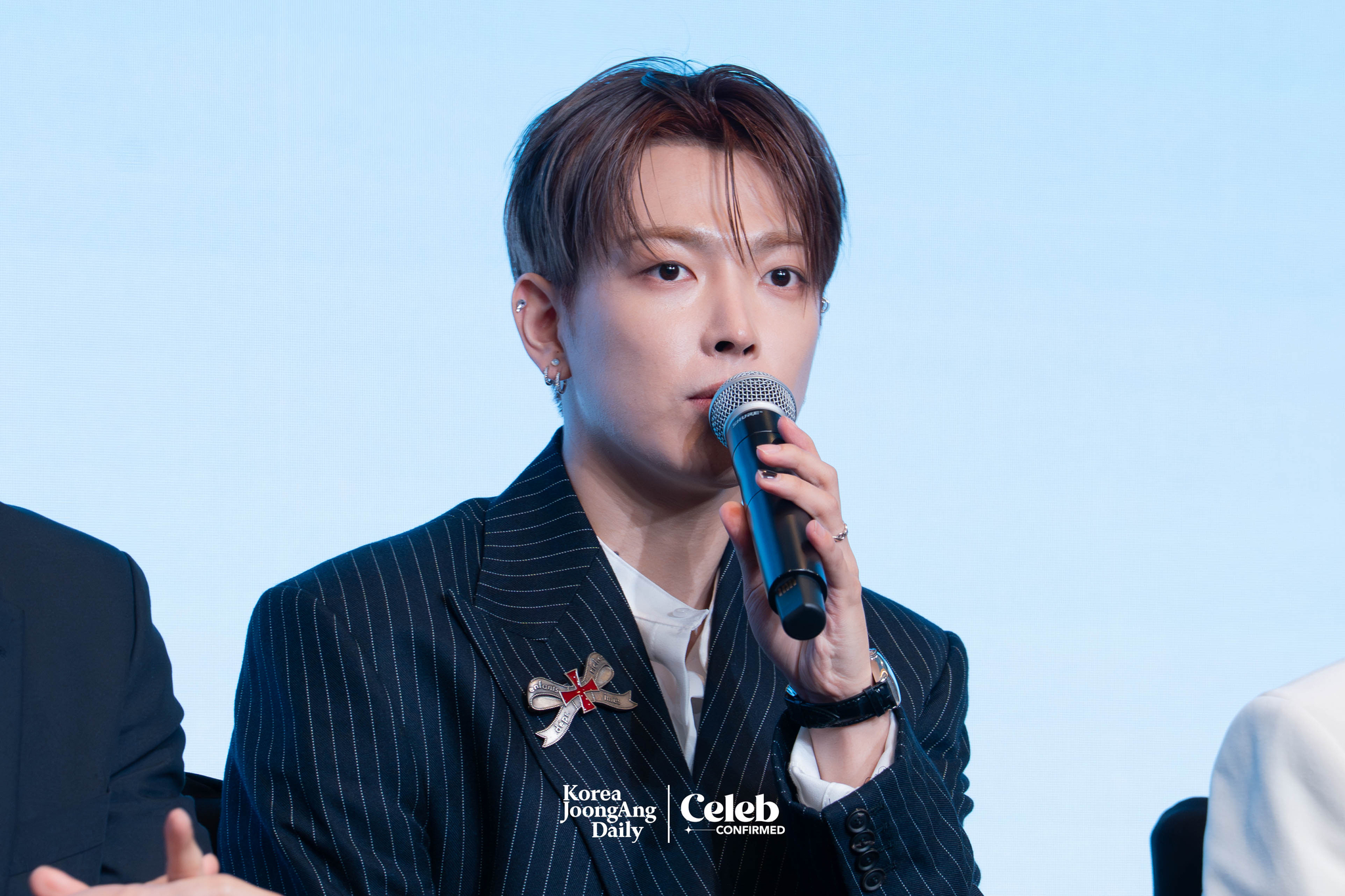 Boy band Ateez answers questions during a  news conference for the release of its 12th EP, “Golden Hour: Part.3,” at Hotel Naru Seoul MGallery Ambassador in western Seoul. [DANIELA GONZALEZ PEREZ]