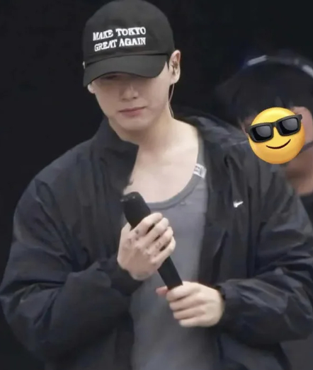 Jungkook of BTS is seen wearing a controversial cap on Thursday during a rehearsal for BTS member J-Hope’s encore world tour concert, Hope on the Stage Final, at Goyang Stadium in Gyeonggi. [SCREEN CAPTURE]