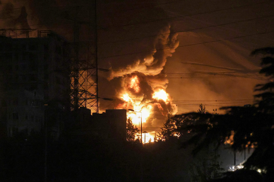A fire blazes in the oil depots of Shahran, Iran, on June 15. [AFP/YONHAP]