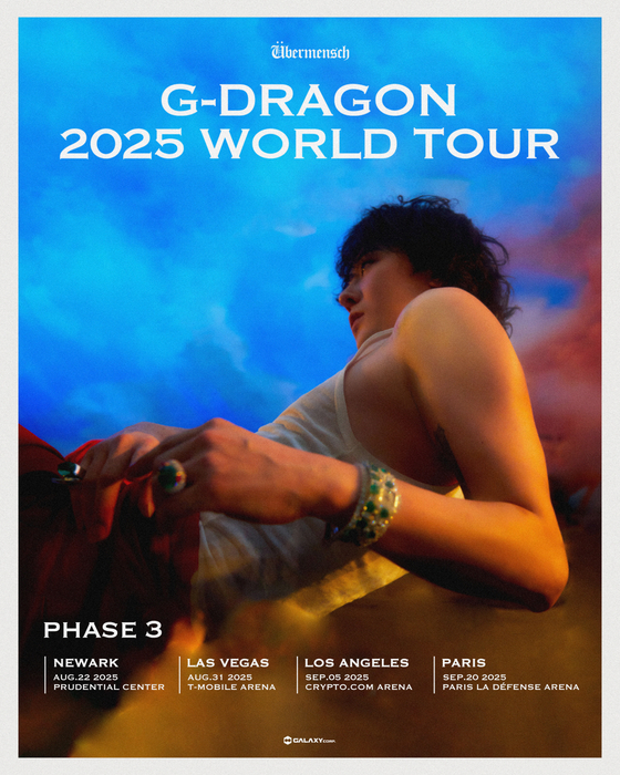 G-Dragon's world tour ″Phase 3″ poster [GALAXY CORPORATION]