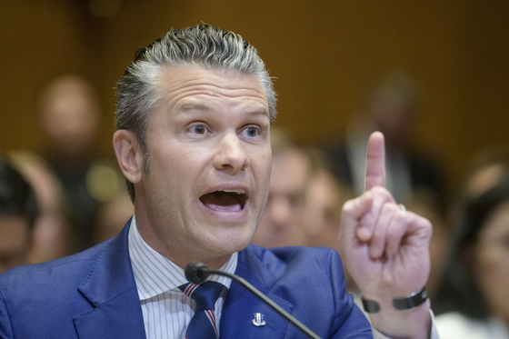 Secretary of Defense Pete Hegseth testifies during a Senate Committee on Appropriations subcommittee hearing in Washington on June 11. [AP/YONHAP] 