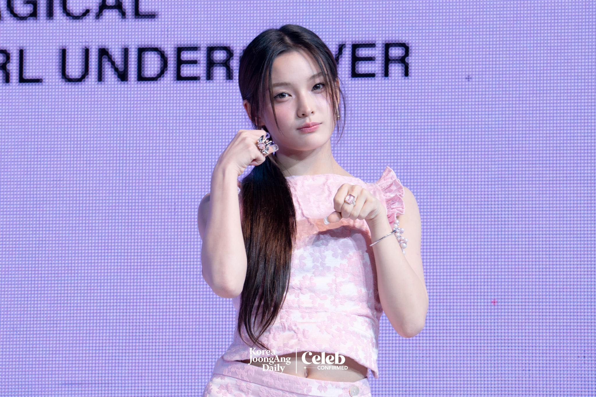 ILLIT’s Iroha poses for photos during a showcase for the release of the EP, “bomb,” at Yes24 Live Hall in eastern Seoul on June 16. [DANIELA GONZALEZ PEREZ]
