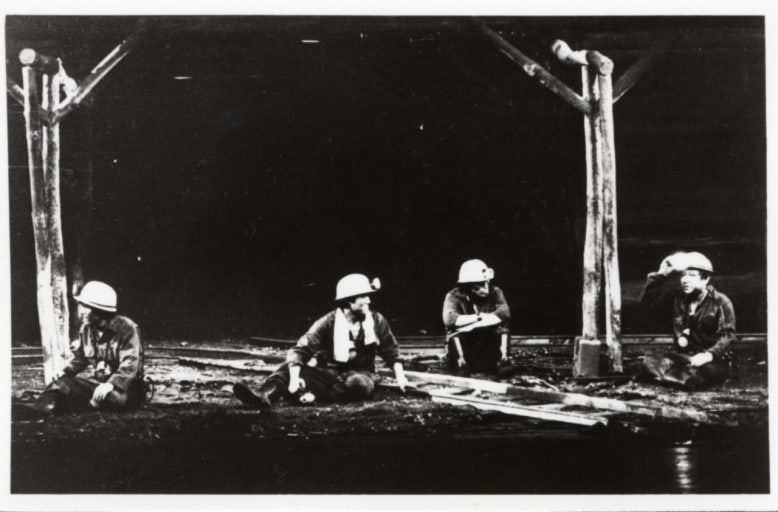 A scene from Yoon Jo-byeong’s play "Bonfire Morning Dew". [KOREAN STUDIES CENTRAL RESEARCH INSTITUTE]