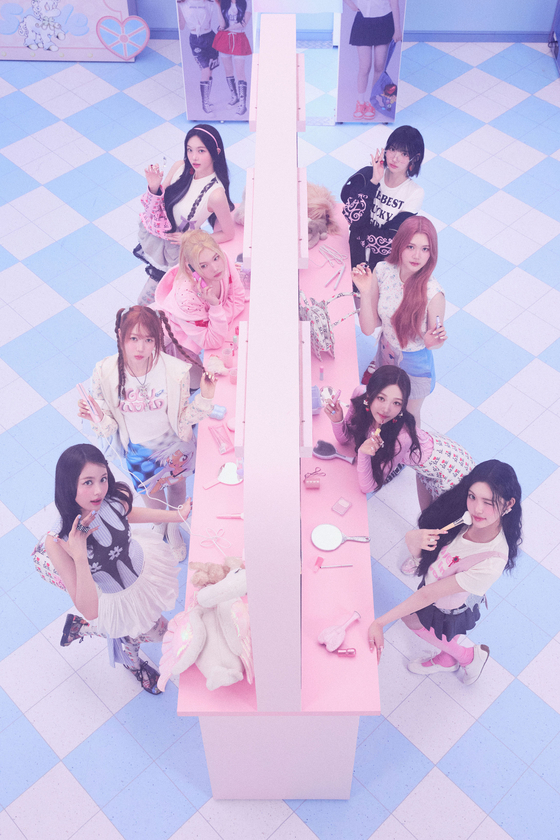 Girl group Hearts2Hearts [SM ENTERTAINMENT]