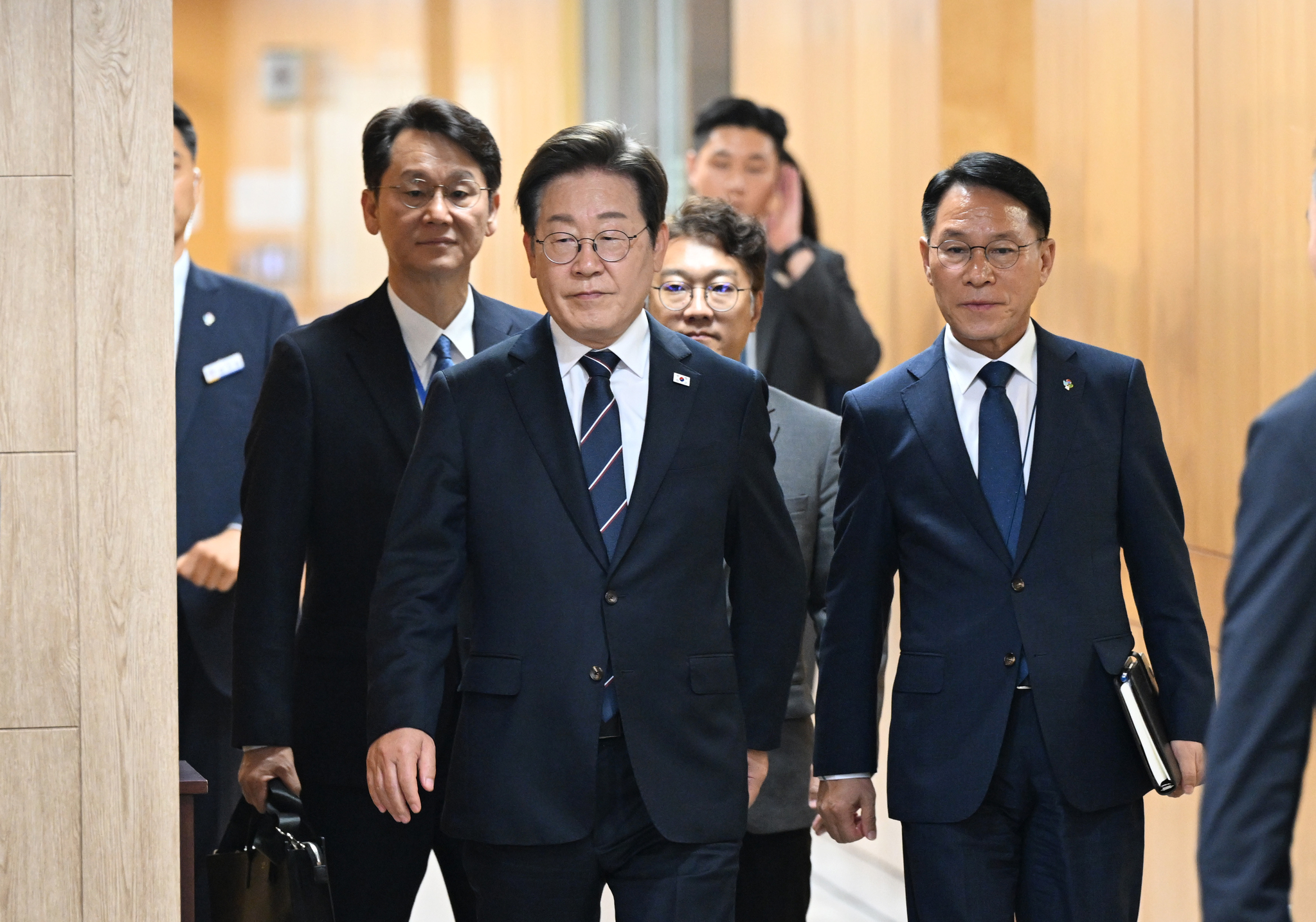 President Lee Jae Myung attends a meeting with senior secretaries at the Yongsan presidential office in central Seoul on June 23. [JOINT PRESS CORPS]